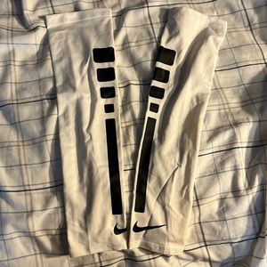 Nike Basketball Shooting Sleeves